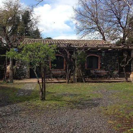 Il Glicine 3* Piedimonte Etneo